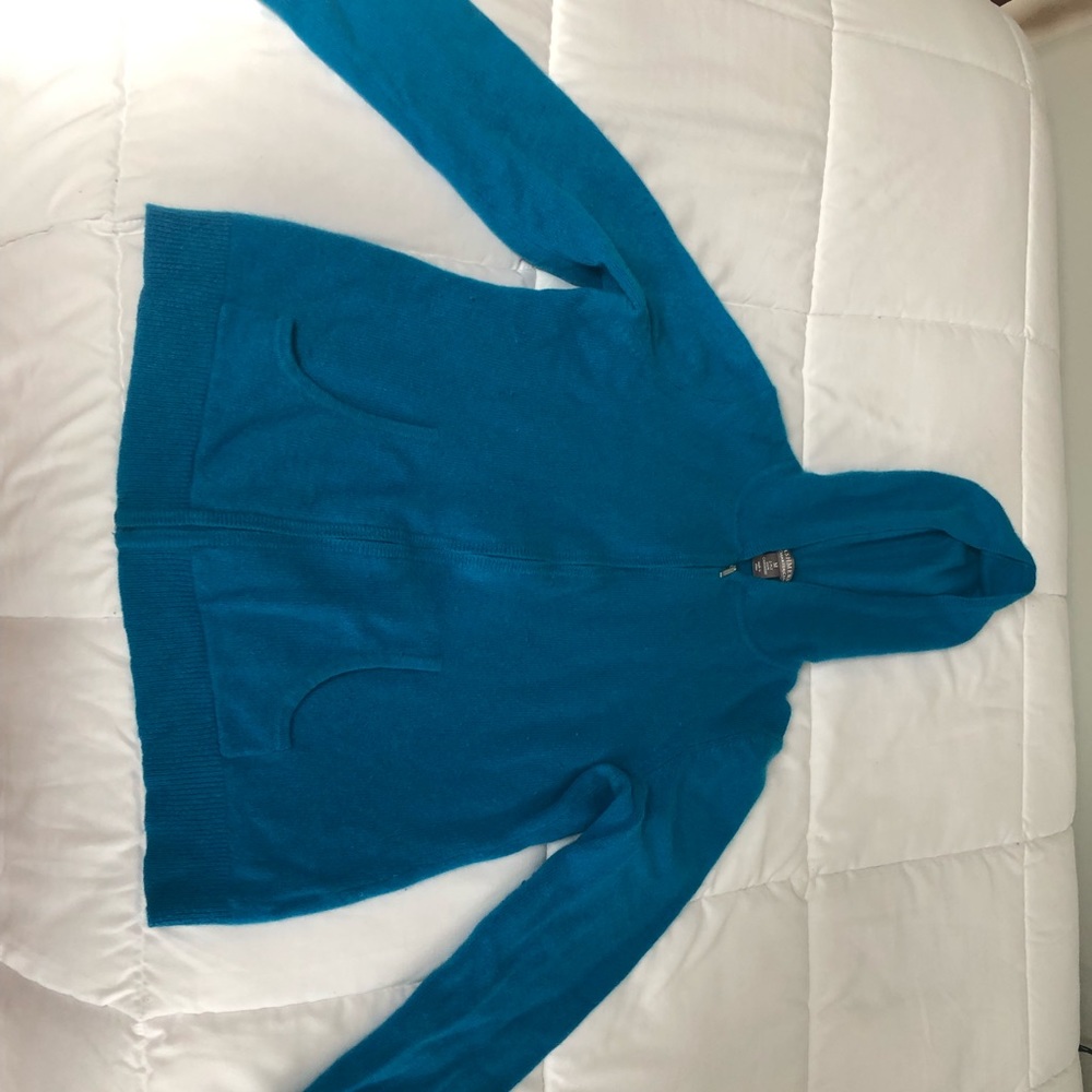 never worn blue medium cashmere zip up sweater